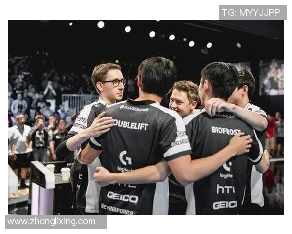 EDG战队凭借62分稳居精英赛积分榜首位，其他战队紧随其后